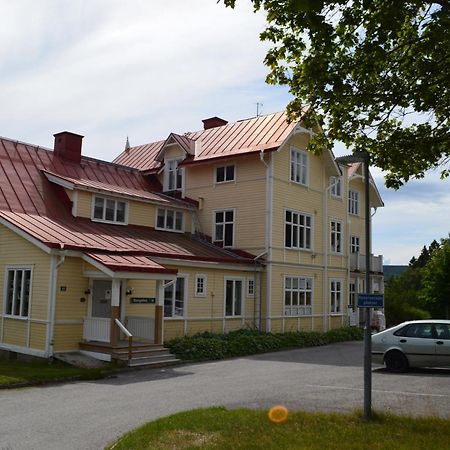 Soergardens Logi Bed & Breakfast Harnosand Exterior photo